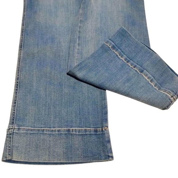 INC | High Rise Wide Leg Jeans. - Picture 6 of 7